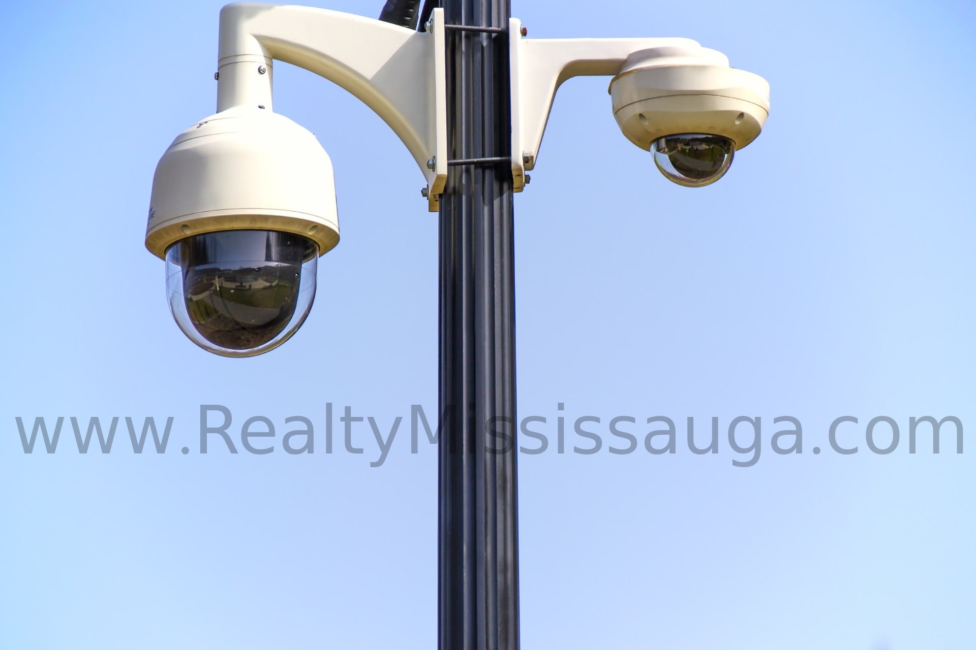 You are currently viewing Offer Security Services to Estates in Mississauga